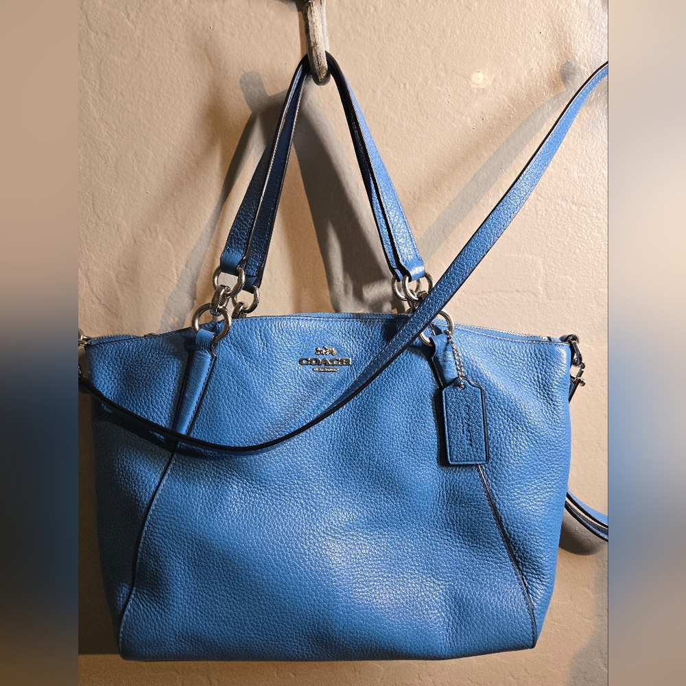 Coach Blue Leather Women's Bag
